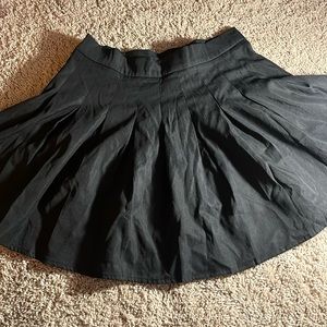 Black pleated skirt